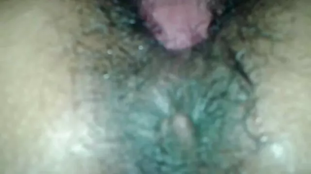 Une ado brune prend du sexe video xx noir dur