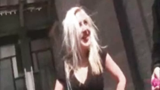 Massage de la chatte d'une fille thaïlandaise xxnxgratuit à gros clitoris