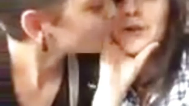 Trio sex vidéo gratuit amateur non. 24