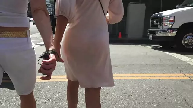 La grand-mère blonde Lacey Star mangée par une jeune video amateur gay francais lesbienne