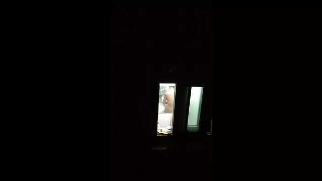 Jeune brune prend video gay porno francais sa bite en colère par derrière