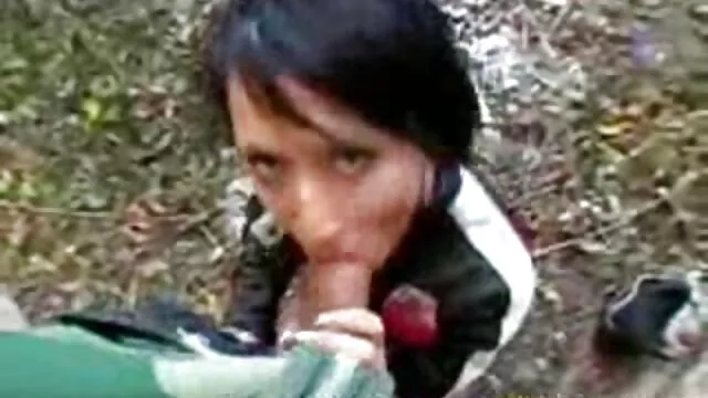 21Sextury Amirah Adara gorge et cherche film x gratuit donne le cul à l'extérieur