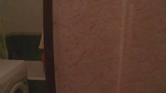 La rousse film porno en streaming complet sexy Madelyn apprécie le sexe anal.
